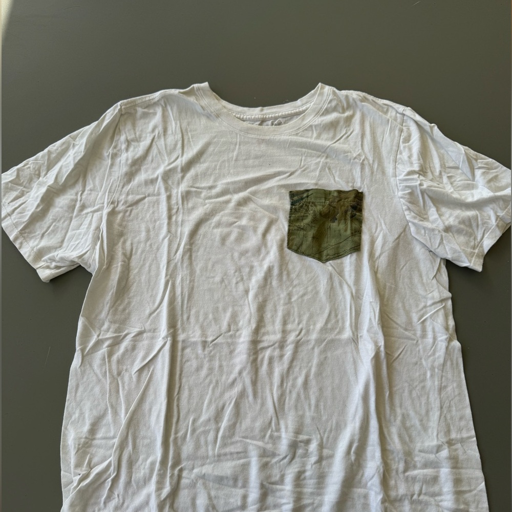 Hurley White Tee with Green Pocket